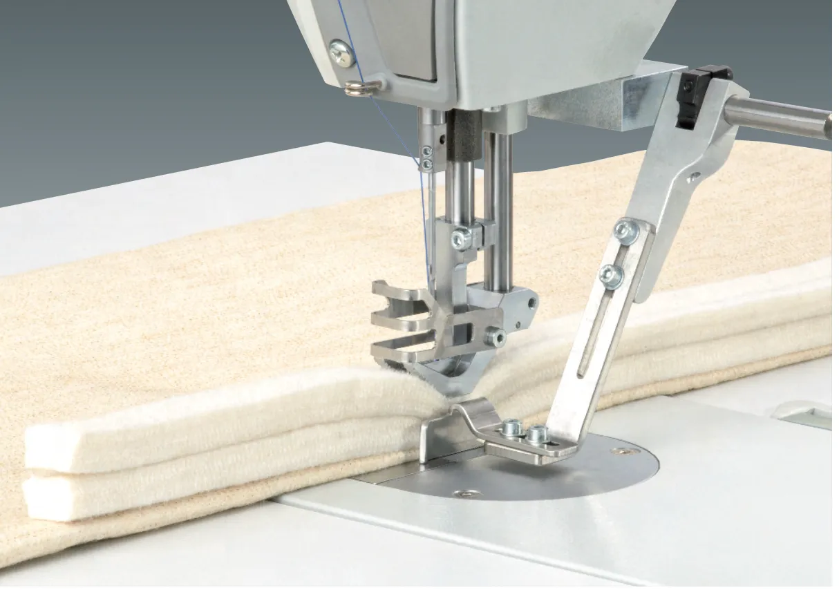 Duerkopp Adler H-TYPE 967-180100 Classic: Heavy single-needle lockstitch sewing machine  with complete set - Classic  flat bed machine