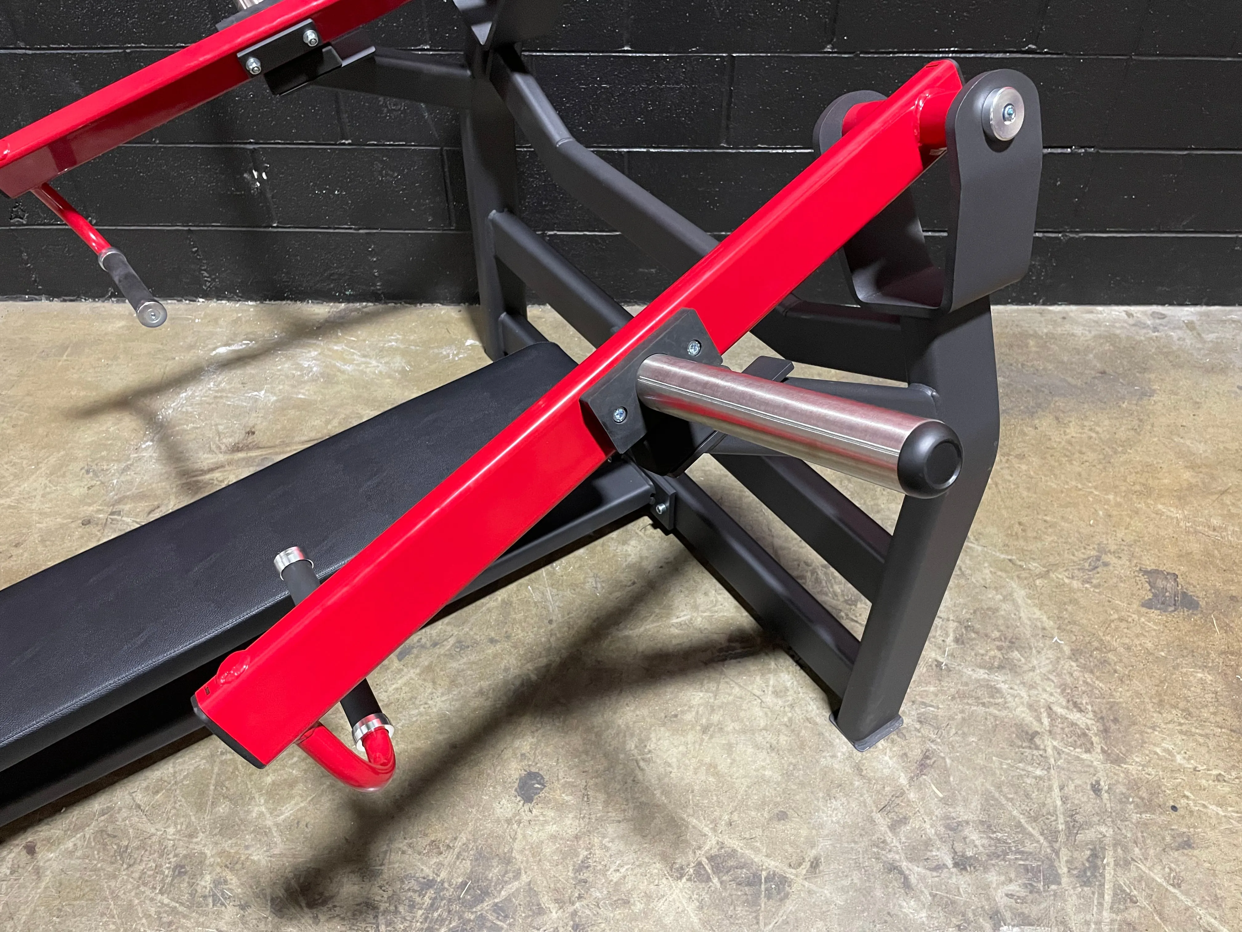 Plate Loaded Iso-Lateral Horizontal Chest Press Machine TZ-8121