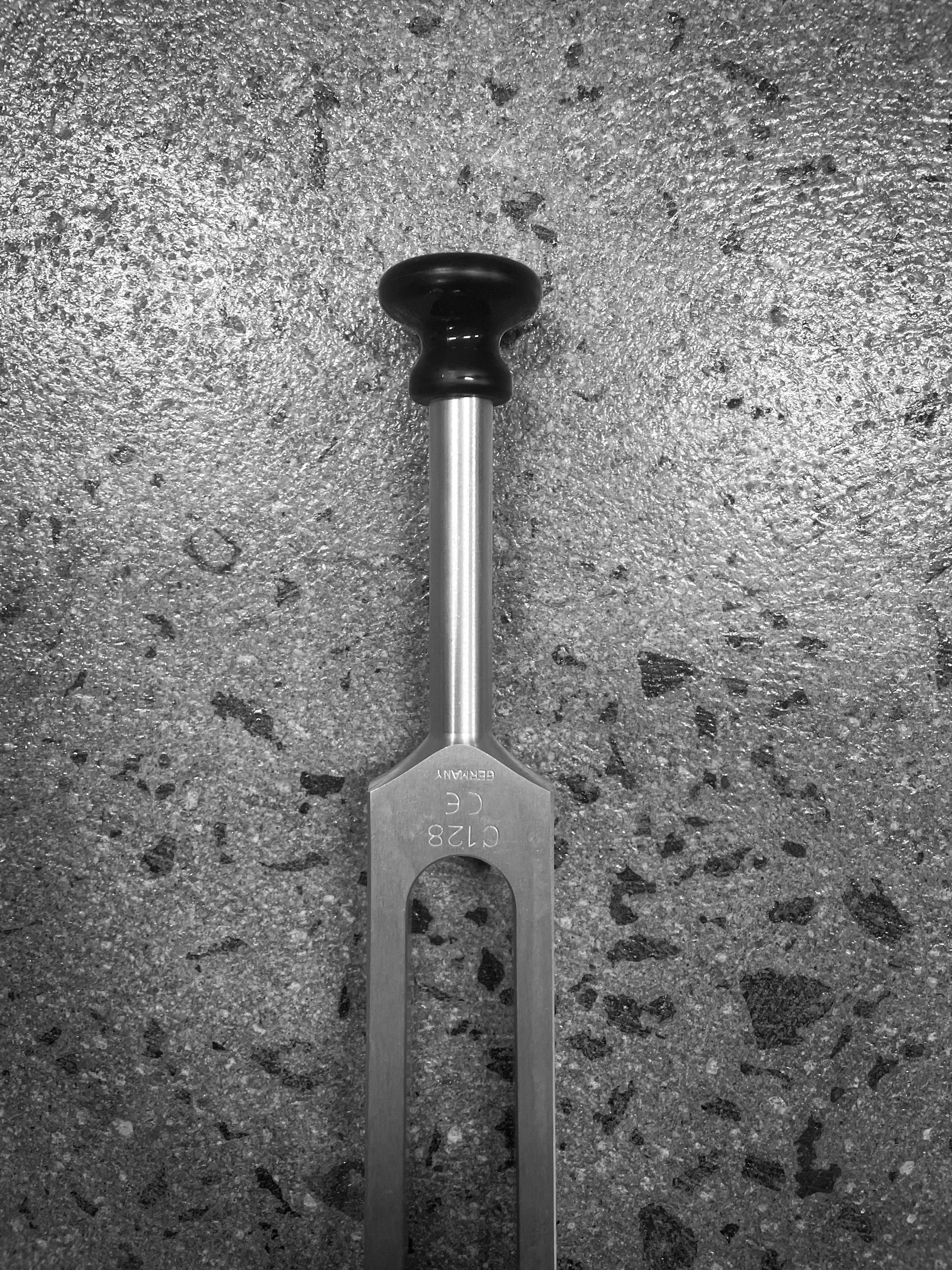Tuning Fork C128 with weights & foot